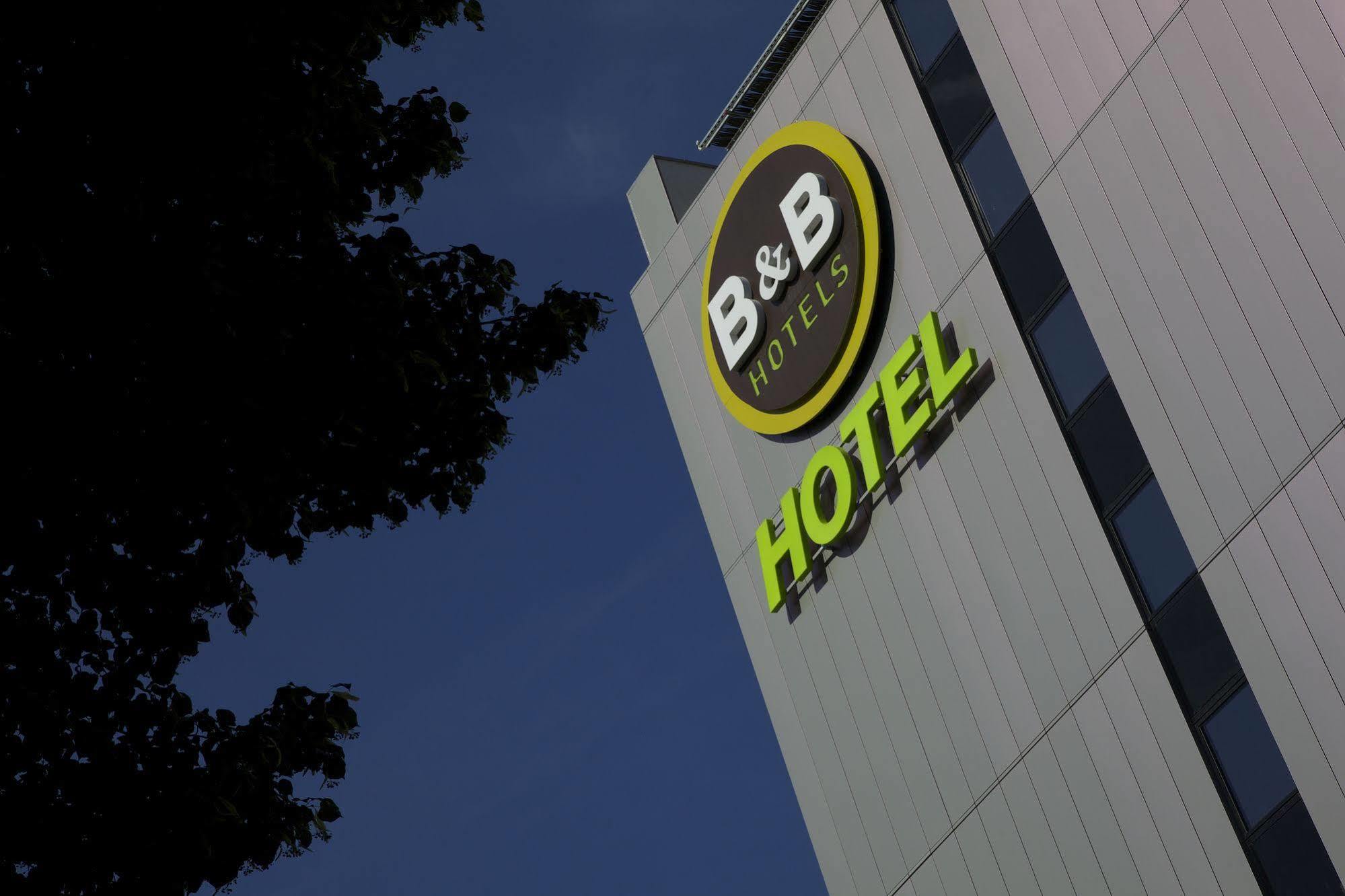 B&B Hotel Paris Porte Des Lilas Luaran gambar